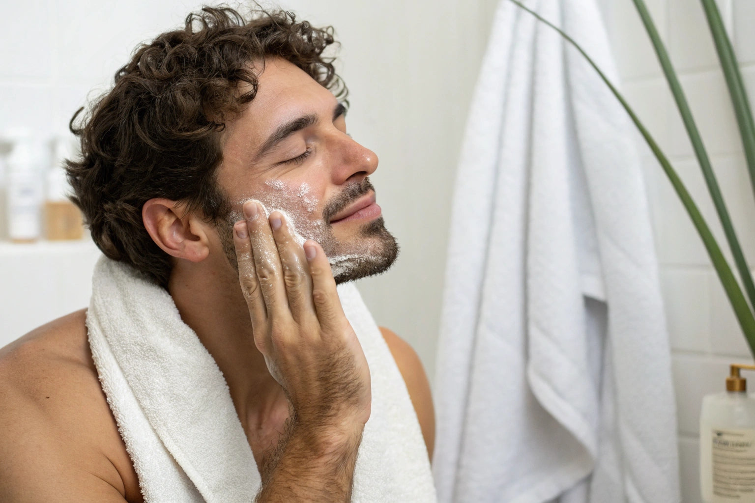 Todo lo que debes saber sobre la importancia de la limpieza facial diaria